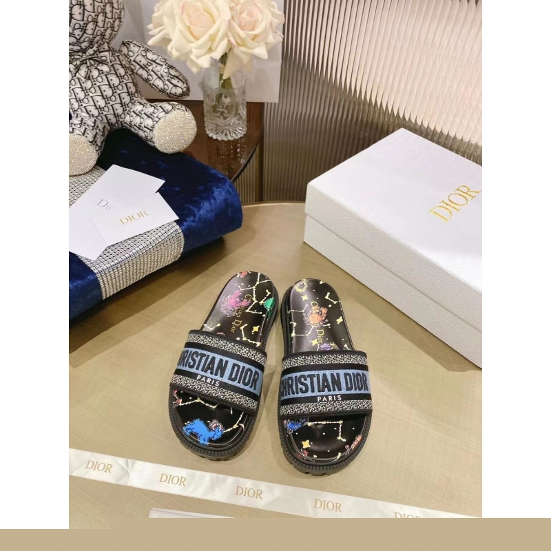 ch**an D*or slippers